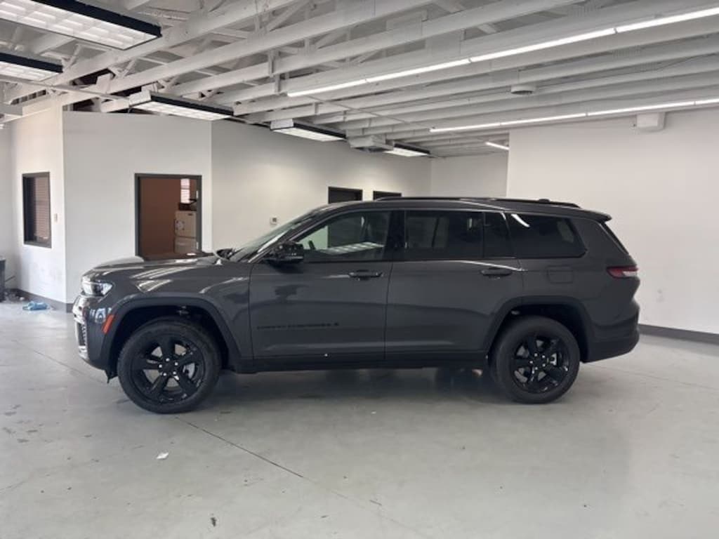 New 2026 Jeep Grand Cherokee L LIMITED 4X4 Sport Utility