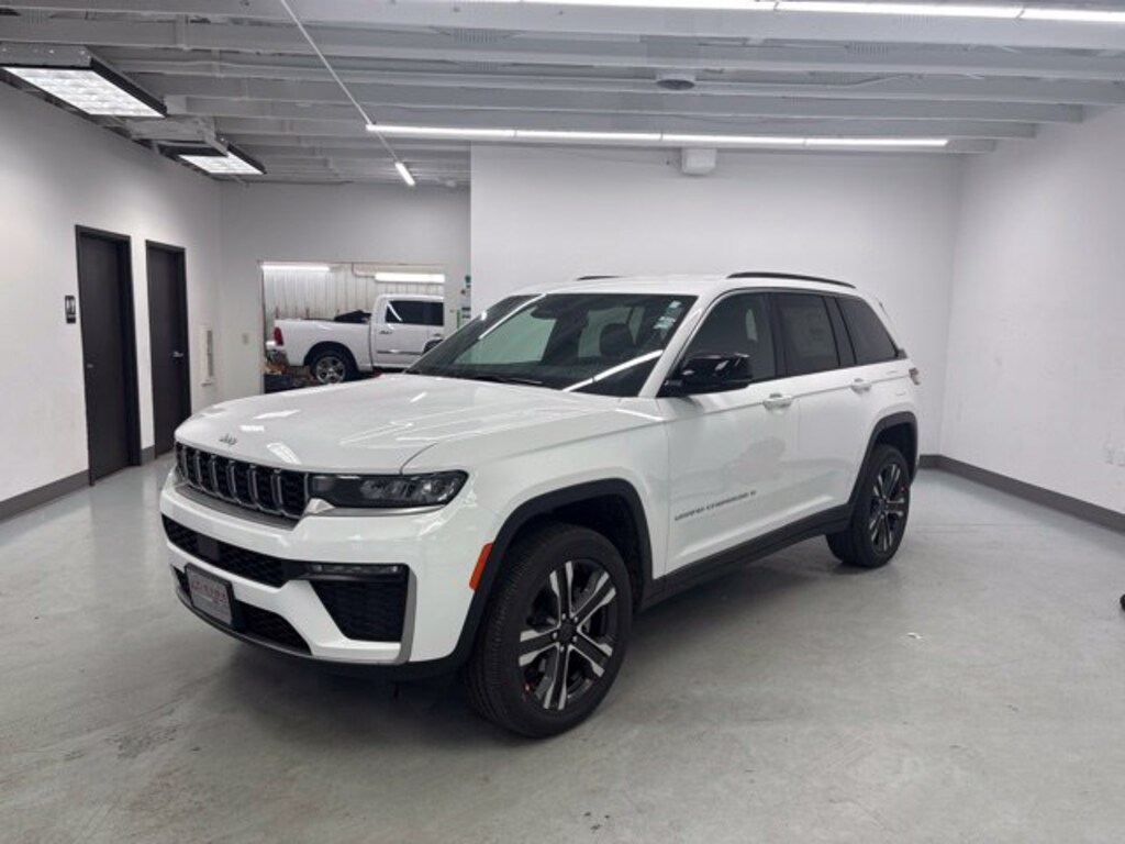New 2027 Jeep Grand Cherokee LIMITED 4X4 Sport Utility