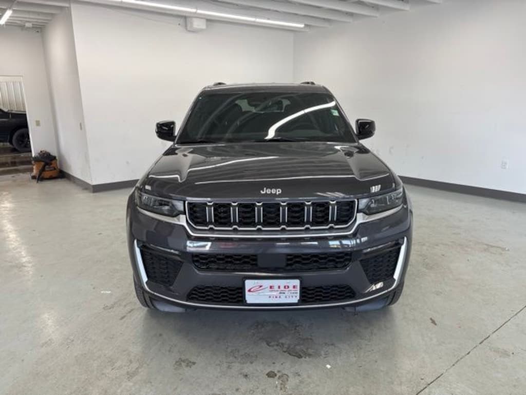 New 2026 Jeep Grand Cherokee L LIMITED 4X4 Sport Utility