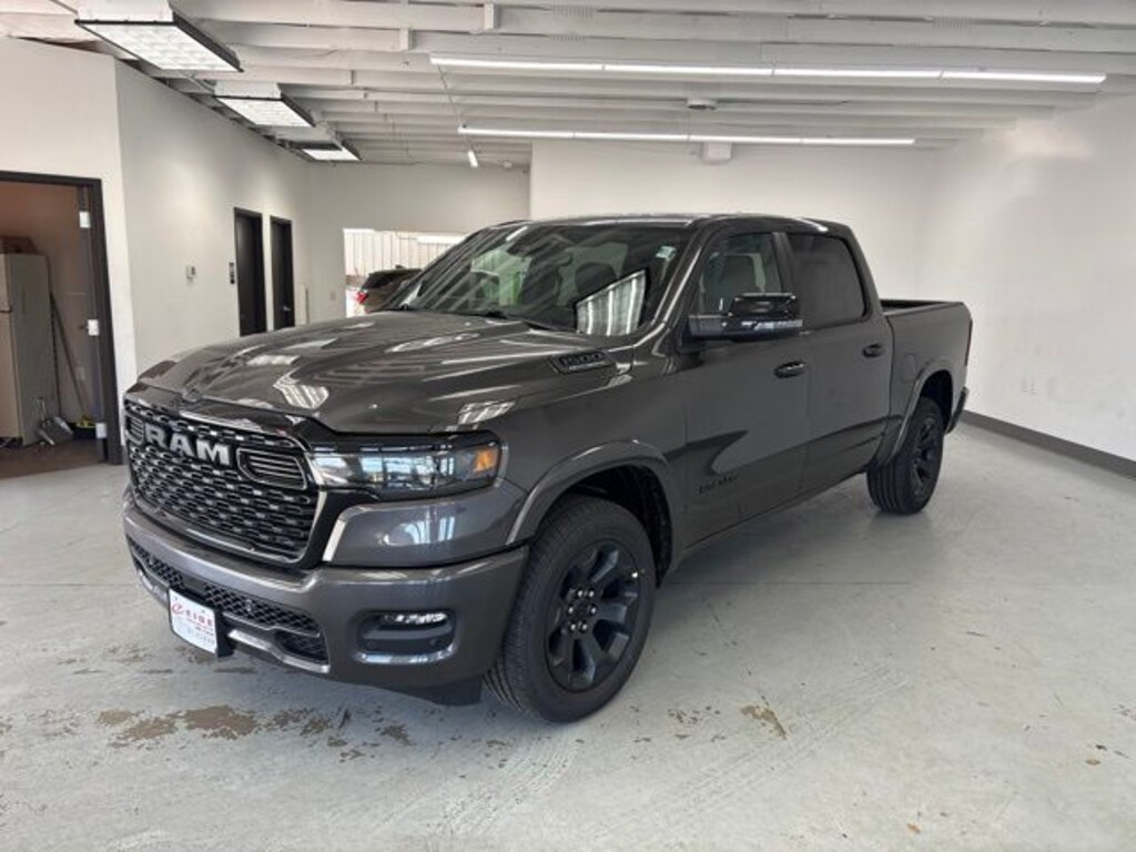 New 2027 Ram 1500 BIG HORN CREW CAB 4X4 5'7 BOX Pickup
