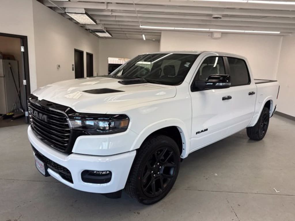 New 2027 Ram 1500 LARAMIE CREW CAB 4X4 5'7 BOX Pickup
