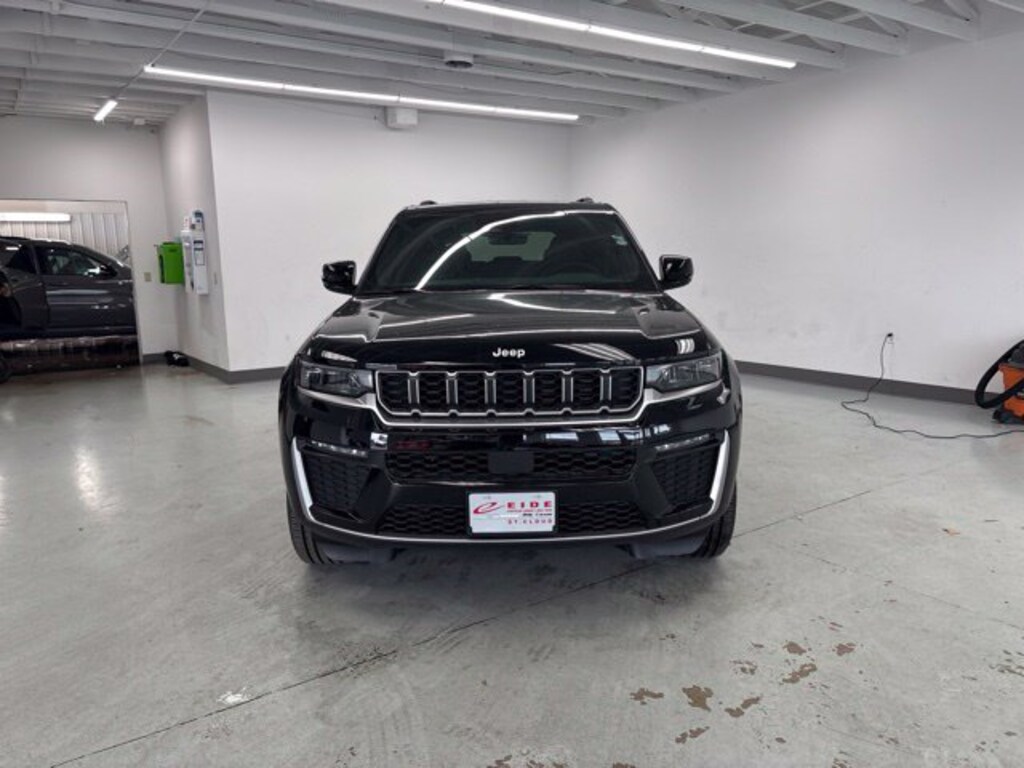 New 2027 Jeep Grand Cherokee LIMITED 4X4 Sport Utility