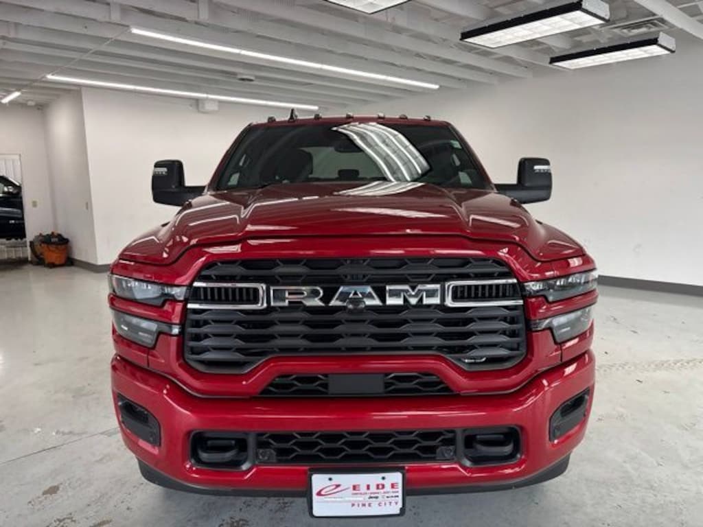 New 2026 Ram 2500 BIG HORN CREW CAB 4X4 6'4 BOX Pickup