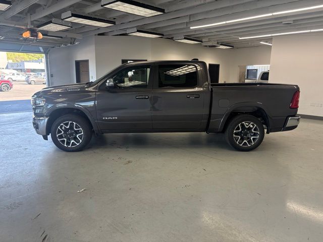 New 2026 Ram 1500 LARAMIE CREW CAB 4X4 5'7 BOX Pickup