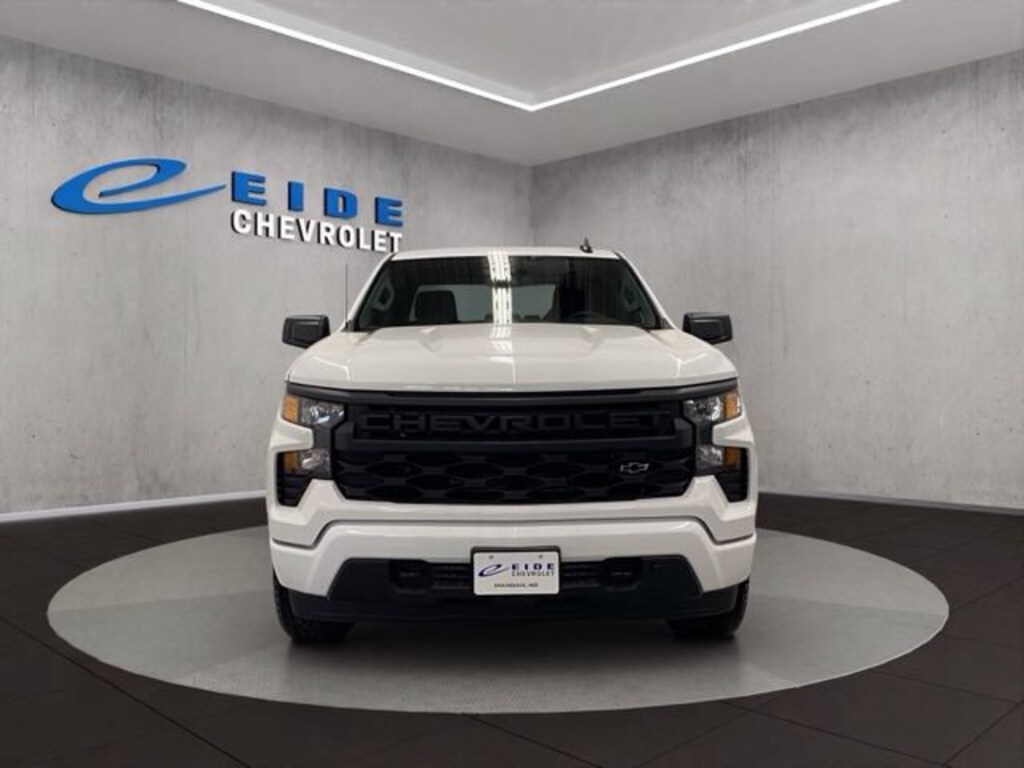 New 2026 Chevrolet Silverado 1500 Custom Truck