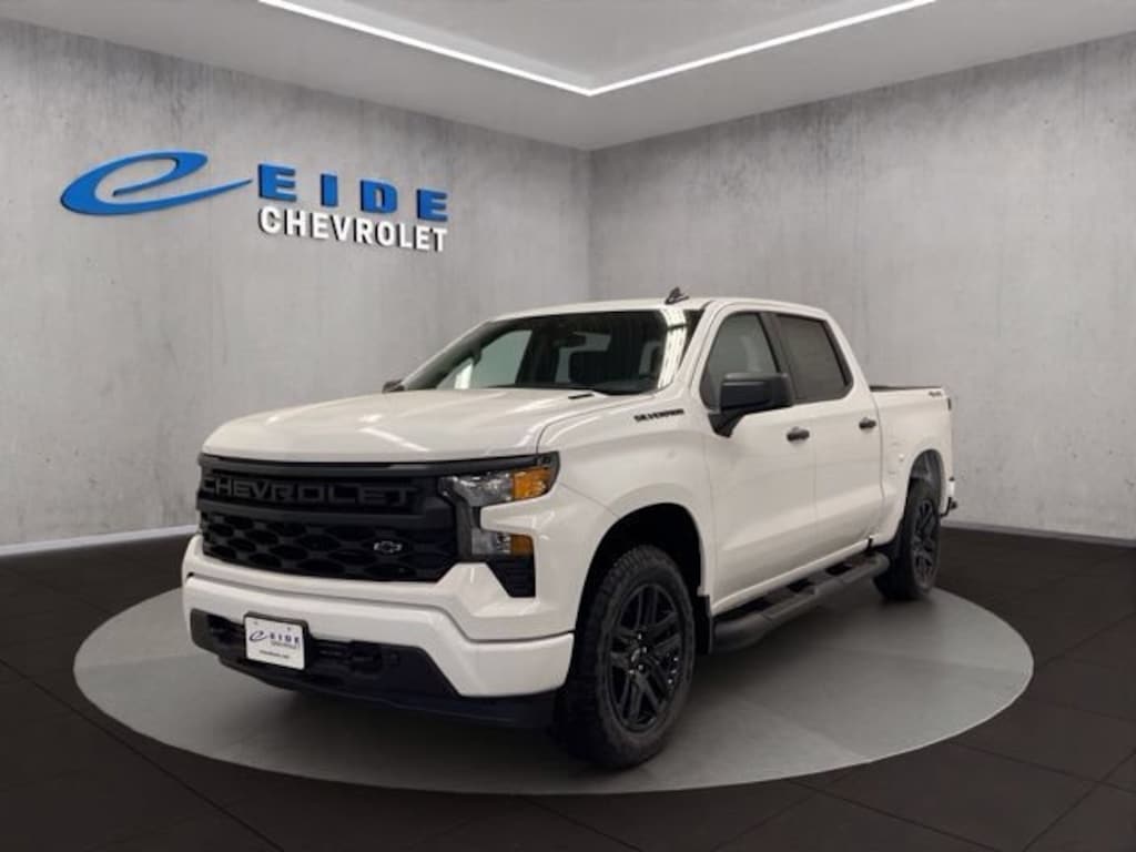 New 2026 Chevrolet Silverado 1500 Custom Truck