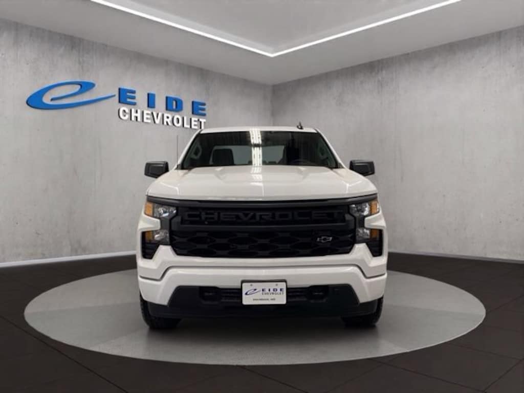 New 2026 Chevrolet Silverado 1500 Custom Truck