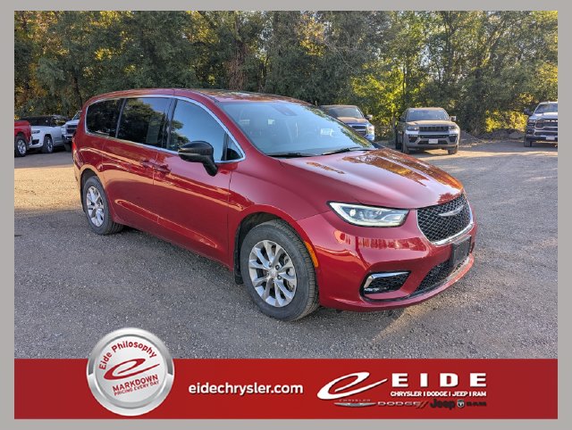 Used 2025 Chrysler Pacifica Select AWD Minivan/Van