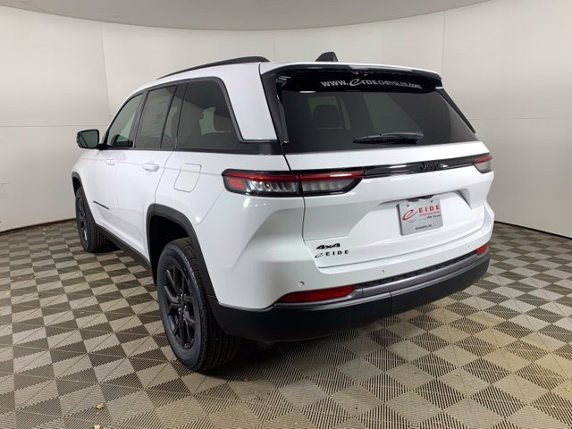 New 2027 Jeep Grand Cherokee LAREDO ALTITUDE 4X4 Sport Utility
