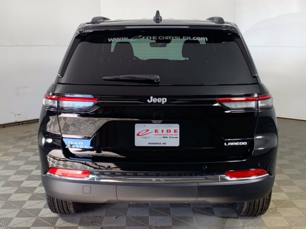 New 2027 Jeep Grand Cherokee LAREDO X 4X4 Sport Utility