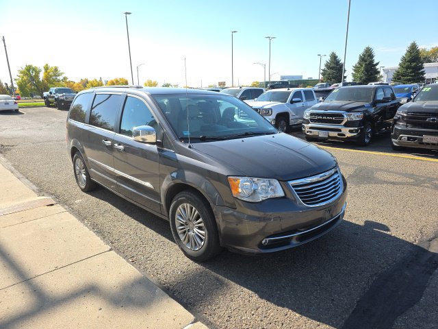 Used 2015 Chrysler Town & Country Touring-L Minivan/Van