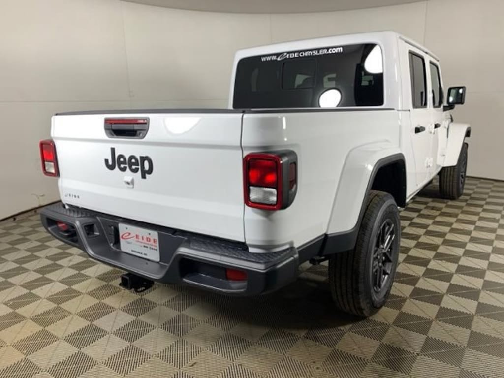 New 2026 Jeep Gladiator SPORT S 4X4 Pickup