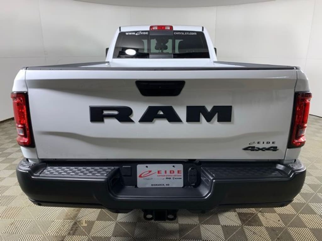 New 2026 Ram 3500 TRADESMAN CREW CAB 4X4 8' BOX Pickup