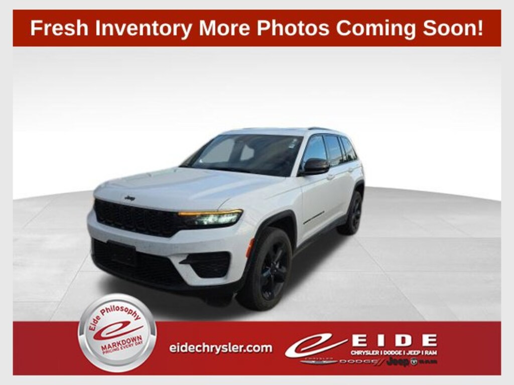 Used 2023 Jeep Grand Cherokee Laredo SUV