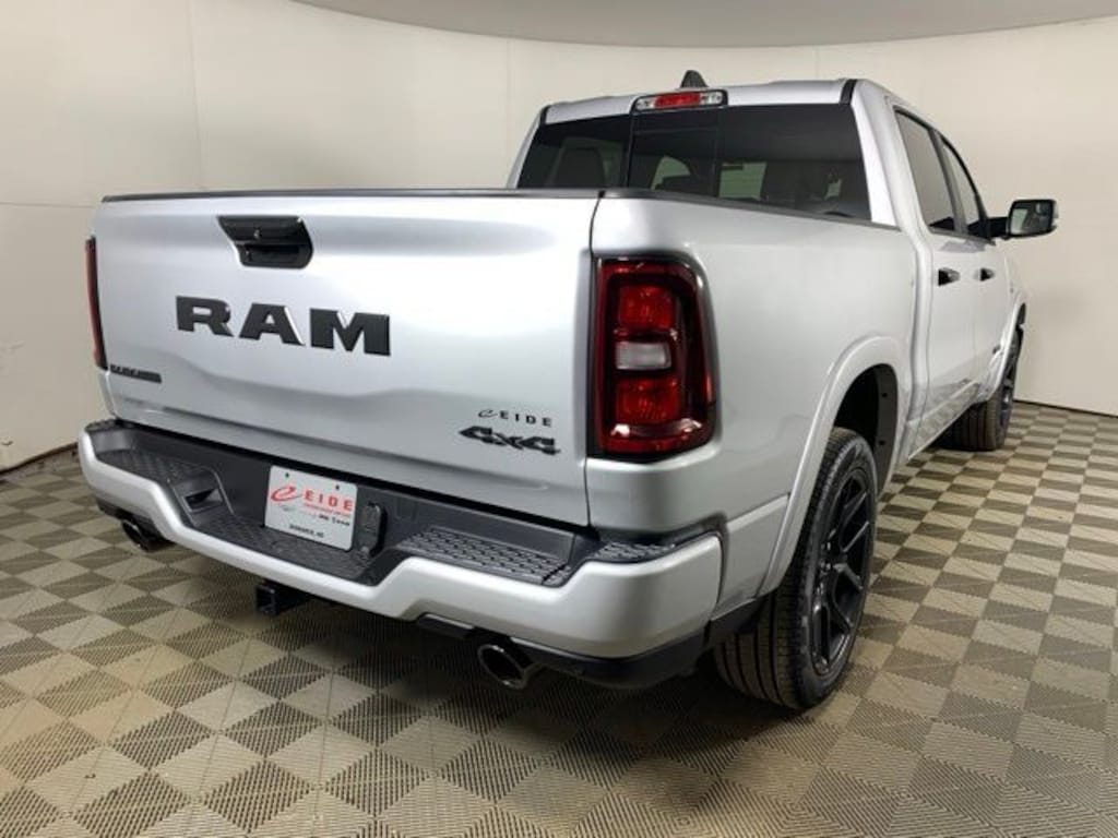 New 2026 Ram 1500 LARAMIE CREW CAB 4X4 5'7 BOX Pickup
