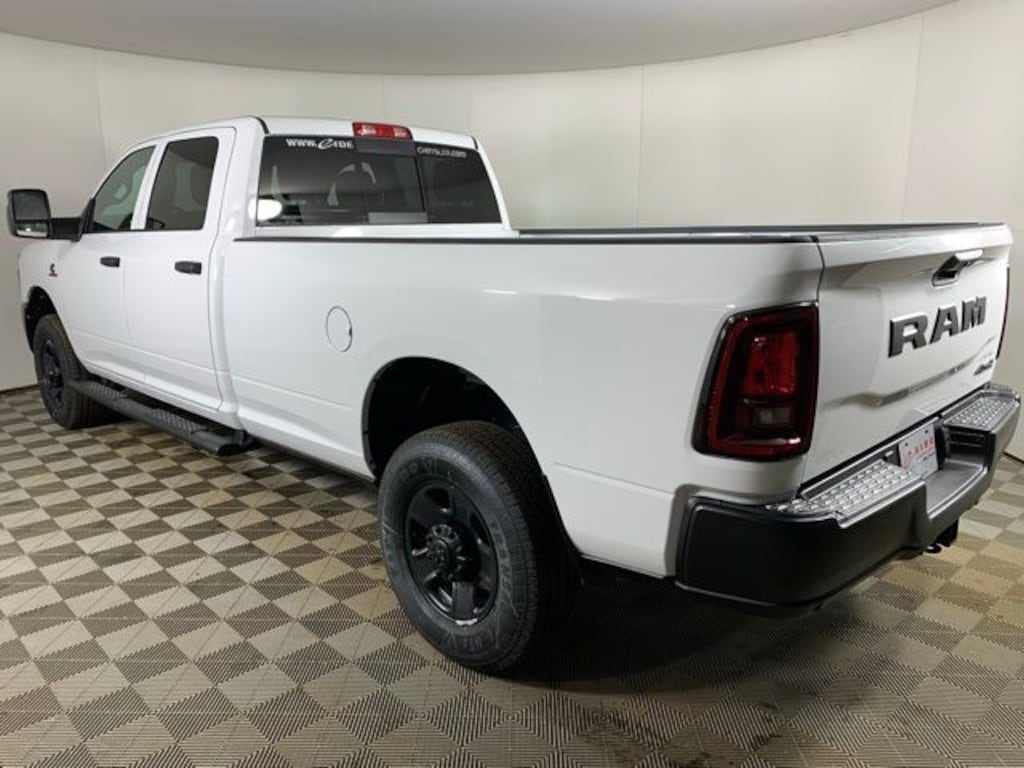 New 2026 Ram 3500 TRADESMAN CREW CAB 4X4 8' BOX Pickup
