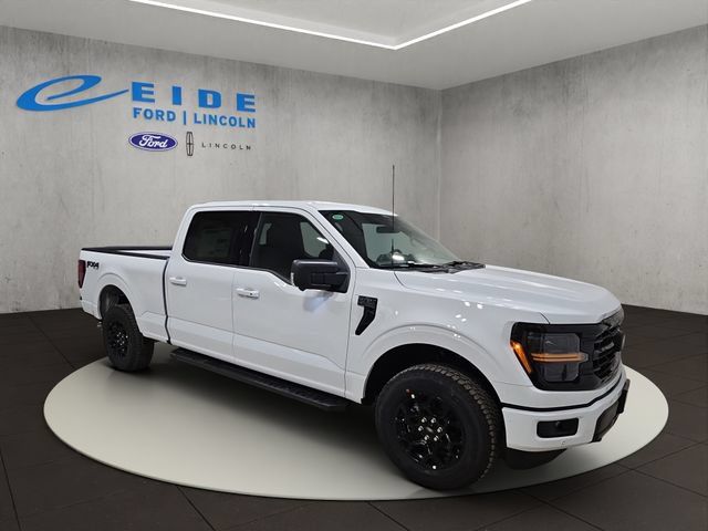 New 2026 Ford F-150 XLT Black Appearance Truck SuperCrew Cab