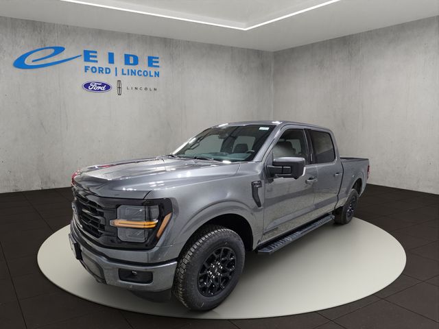New 2026 Ford F-150 XLT Black Appearance Truck SuperCrew Cab