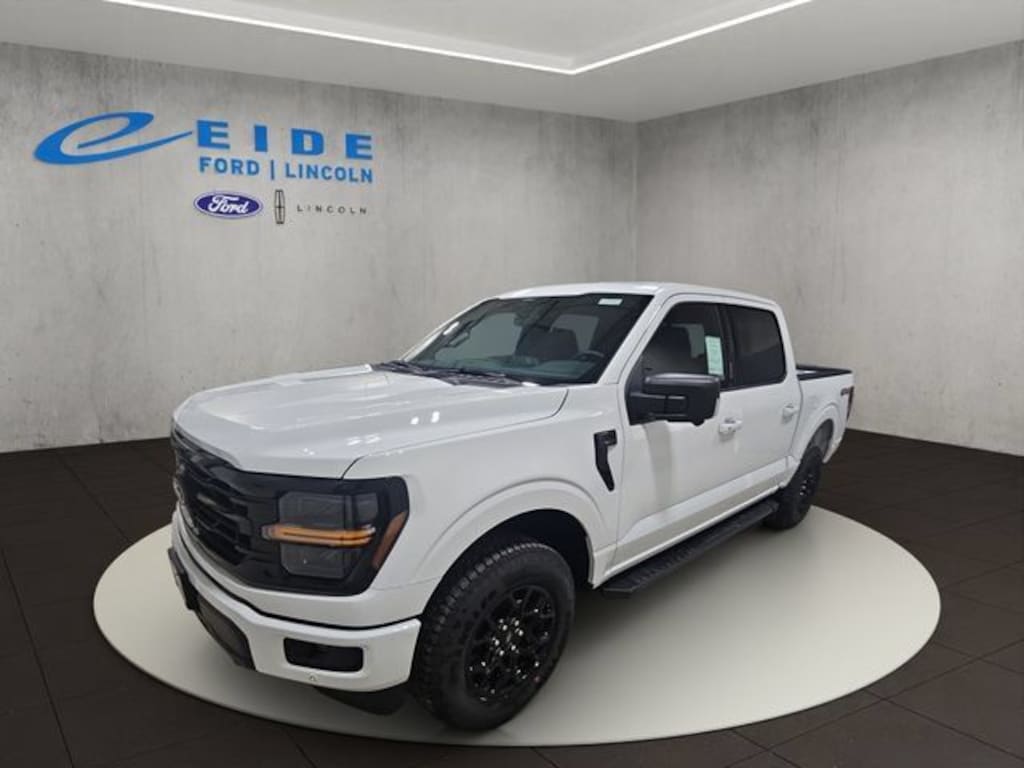 New 2026 Ford F-150 XLT Black Appearance Truck SuperCrew Cab