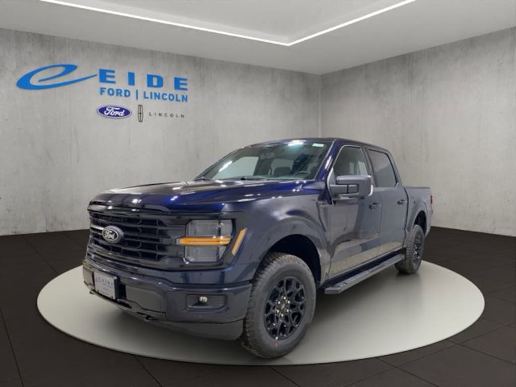 New 2026 Ford F-150 XLT Black Appearance Truck SuperCrew Cab