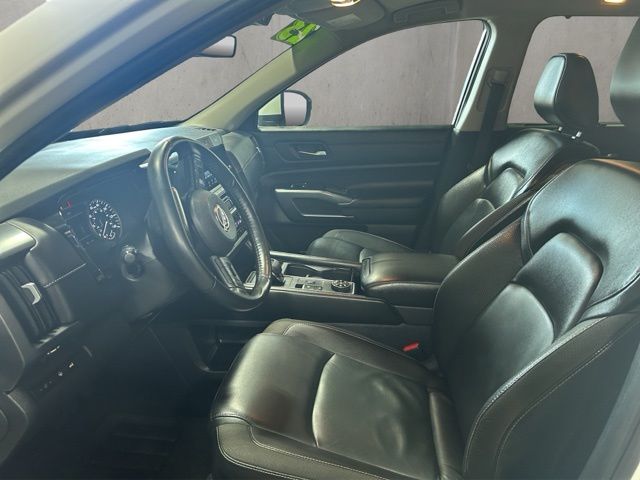 Used 2023 Nissan Pathfinder SL SUV
