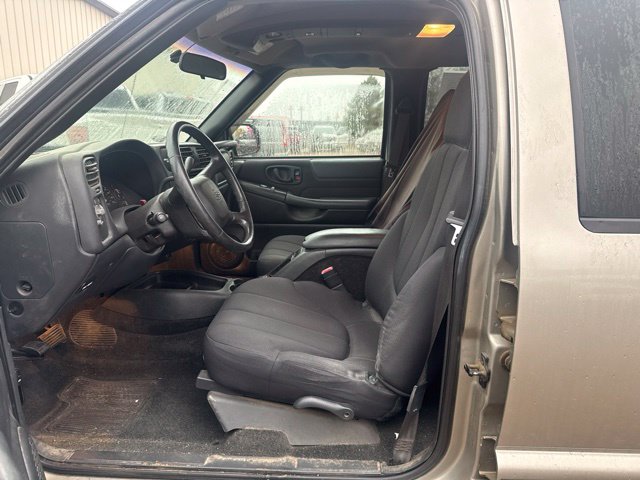 Used 2003 Chevrolet S-10 LS Truck