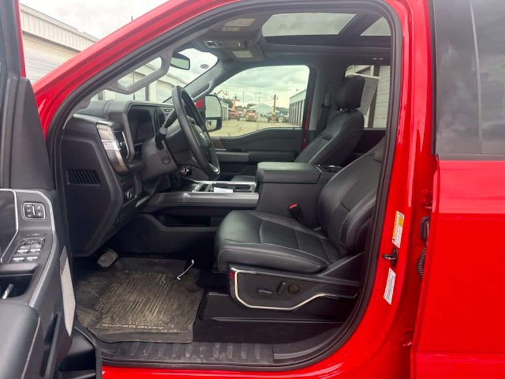 Used 2023 Ford F-350SD Lariat Truck