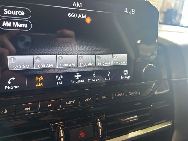 Used 2023 Nissan Pathfinder SL SUV