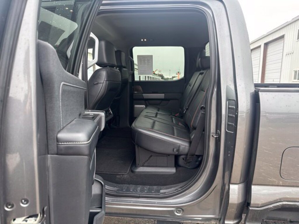 Used 2025 Ford F-350SD Lariat Truck