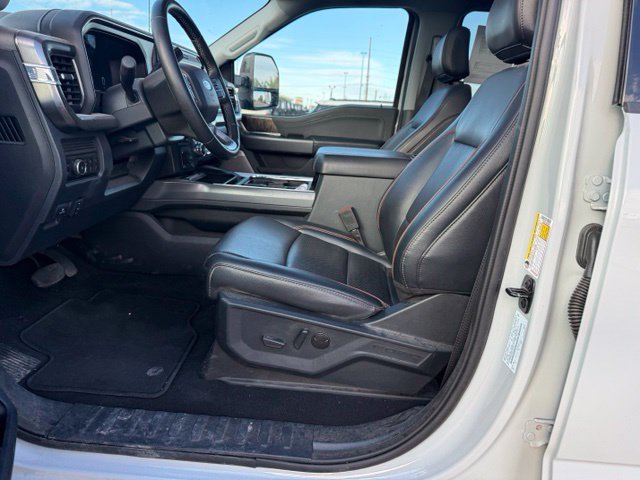 Used 2025 Ford F-350SD Lariat Truck