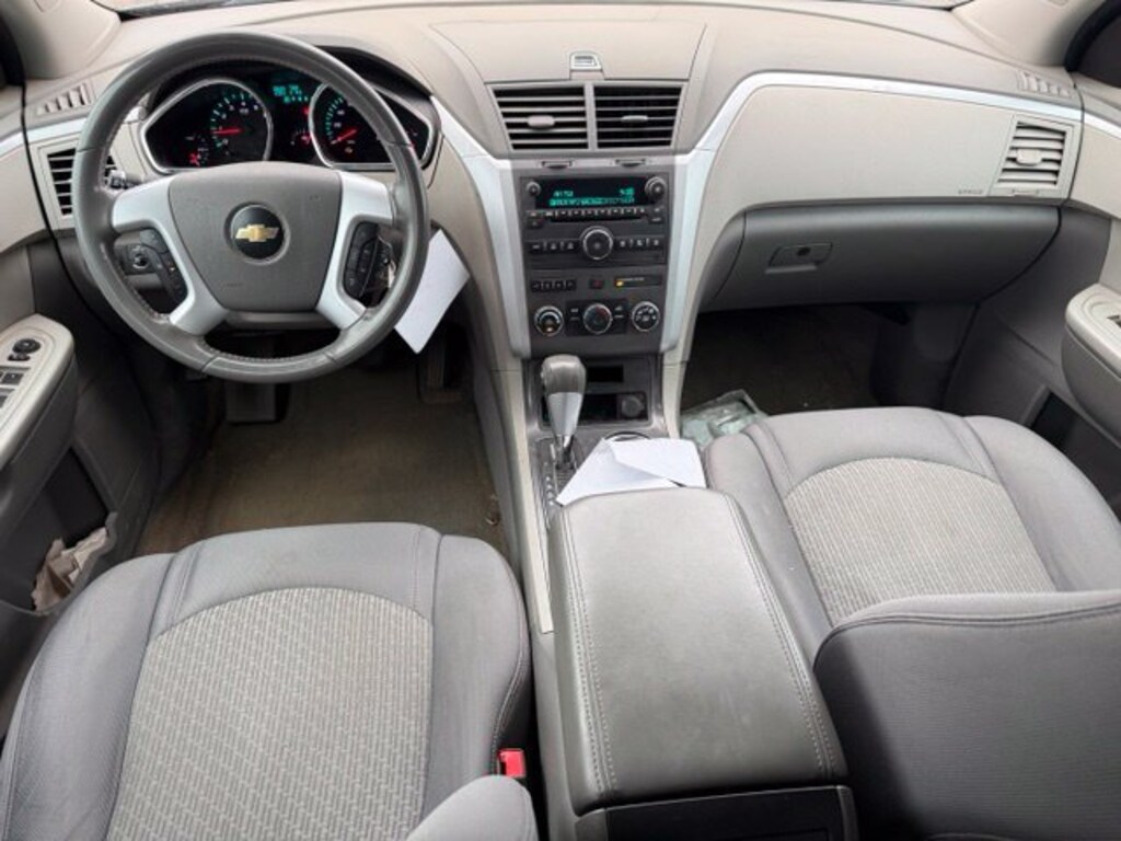 Used 2010 Chevrolet Traverse LT SUV