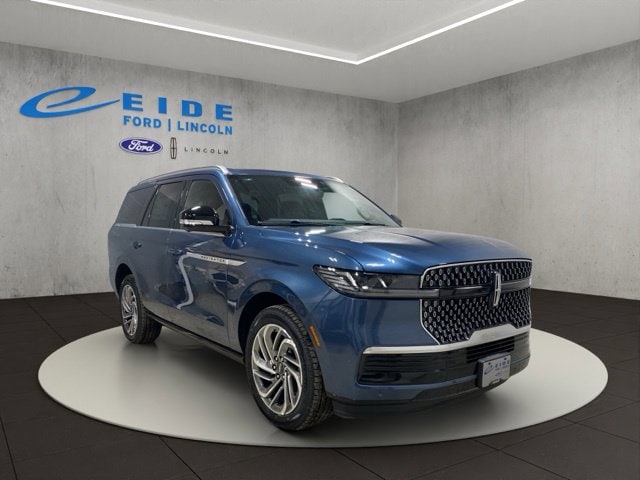 2027 Lincoln Navigator