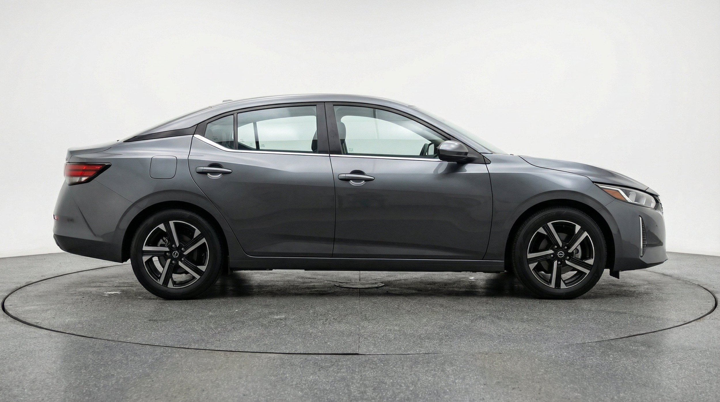 Thumbnail: 2025 Nissan Sentra - 10