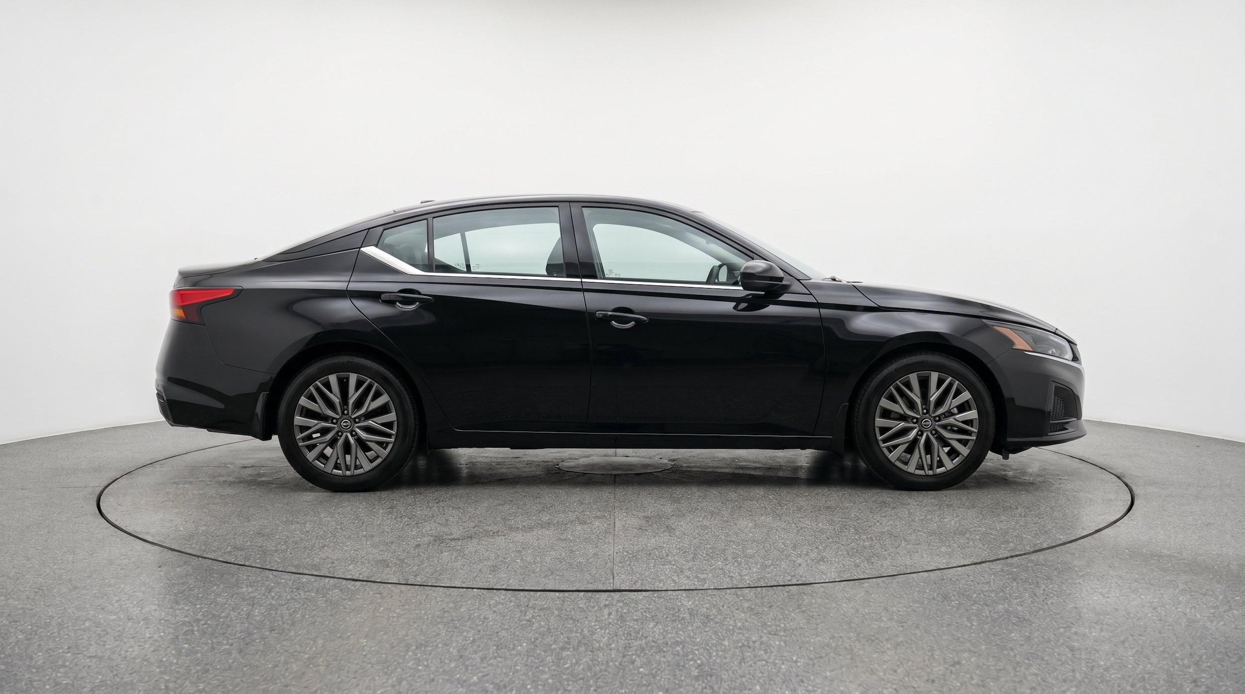 Thumbnail: 2025 Nissan Altima - 10
