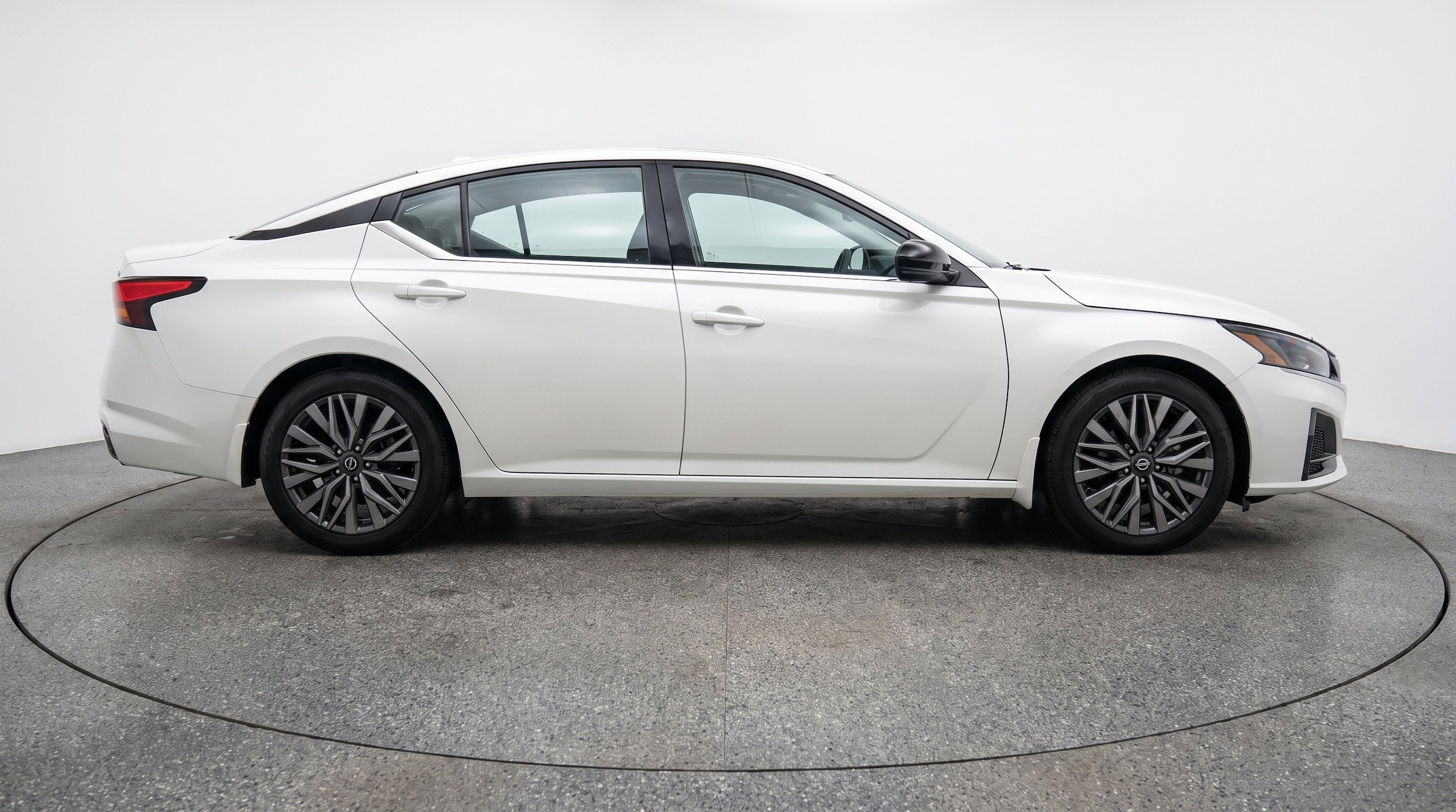 Thumbnail: 2025 Nissan Altima - 10