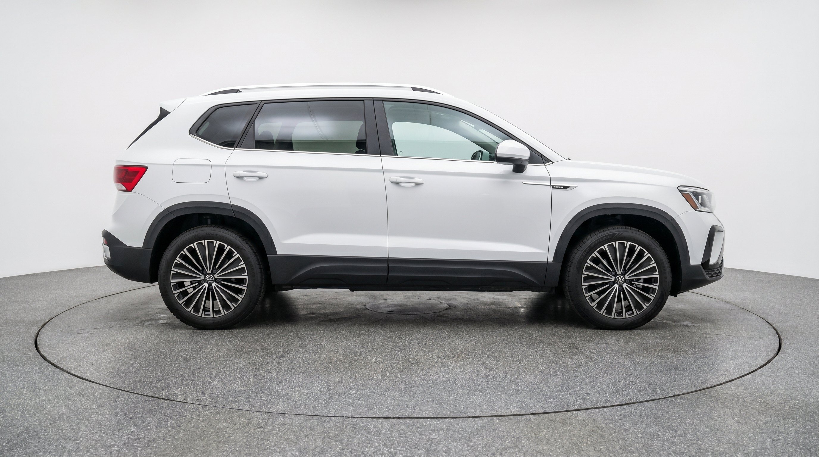 Thumbnail: 2026 Volkswagen Taos - 10