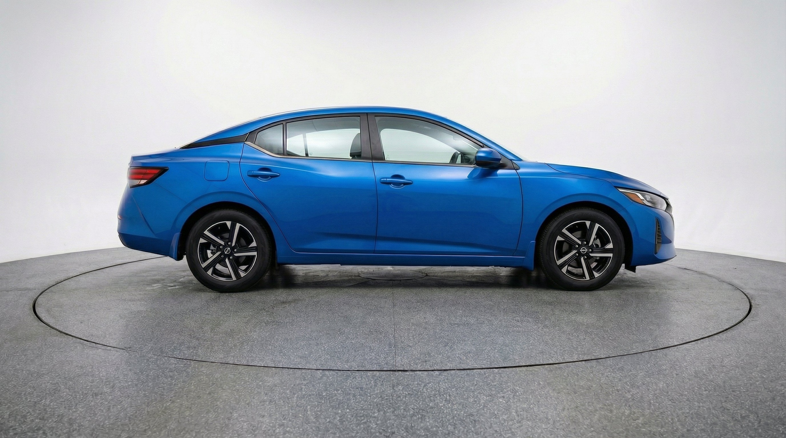 Thumbnail: 2025 Nissan Sentra - 10
