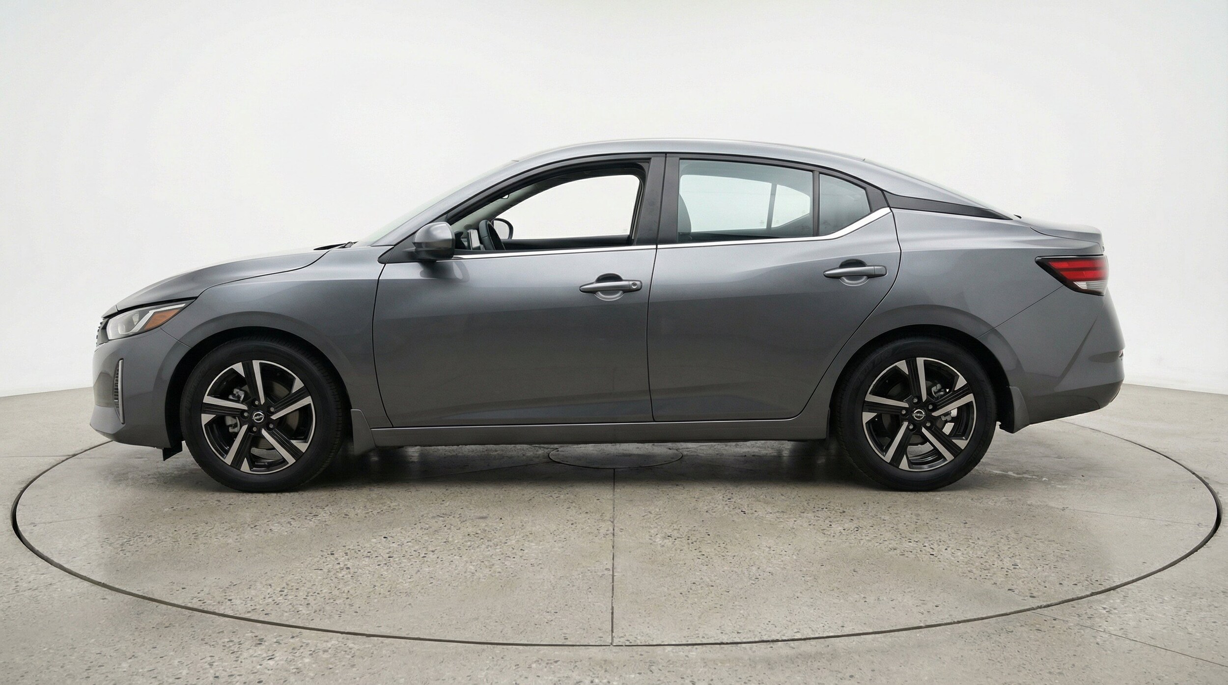 Thumbnail: 2025 Nissan Sentra - 5