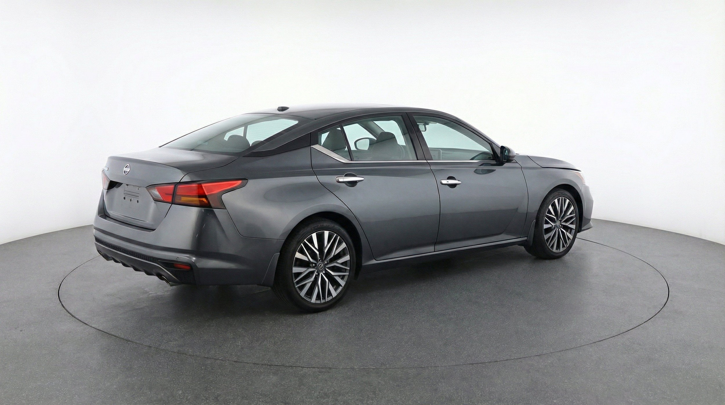 Thumbnail: 2025 Nissan Altima - 9