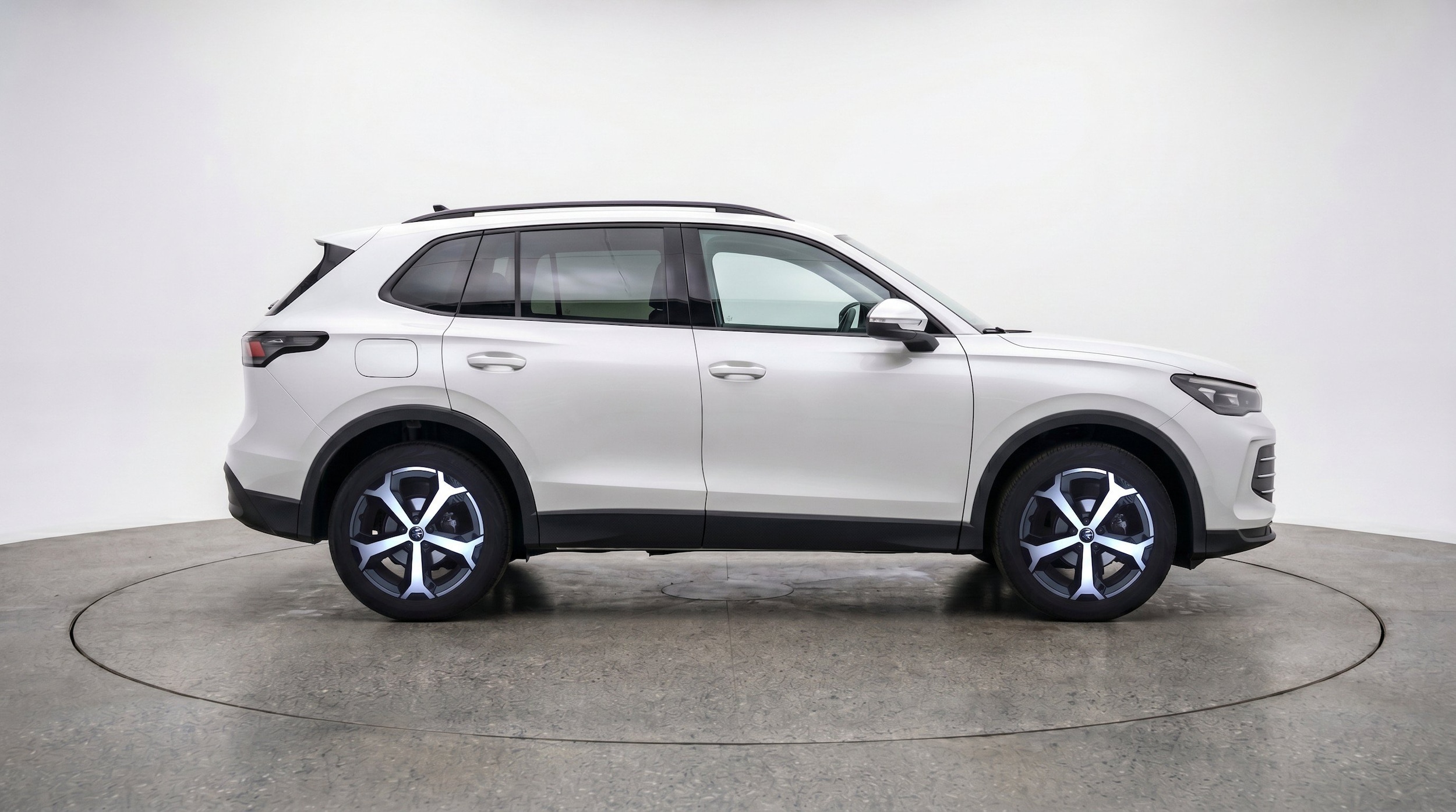 Thumbnail: 2026 Volkswagen Tiguan - 10