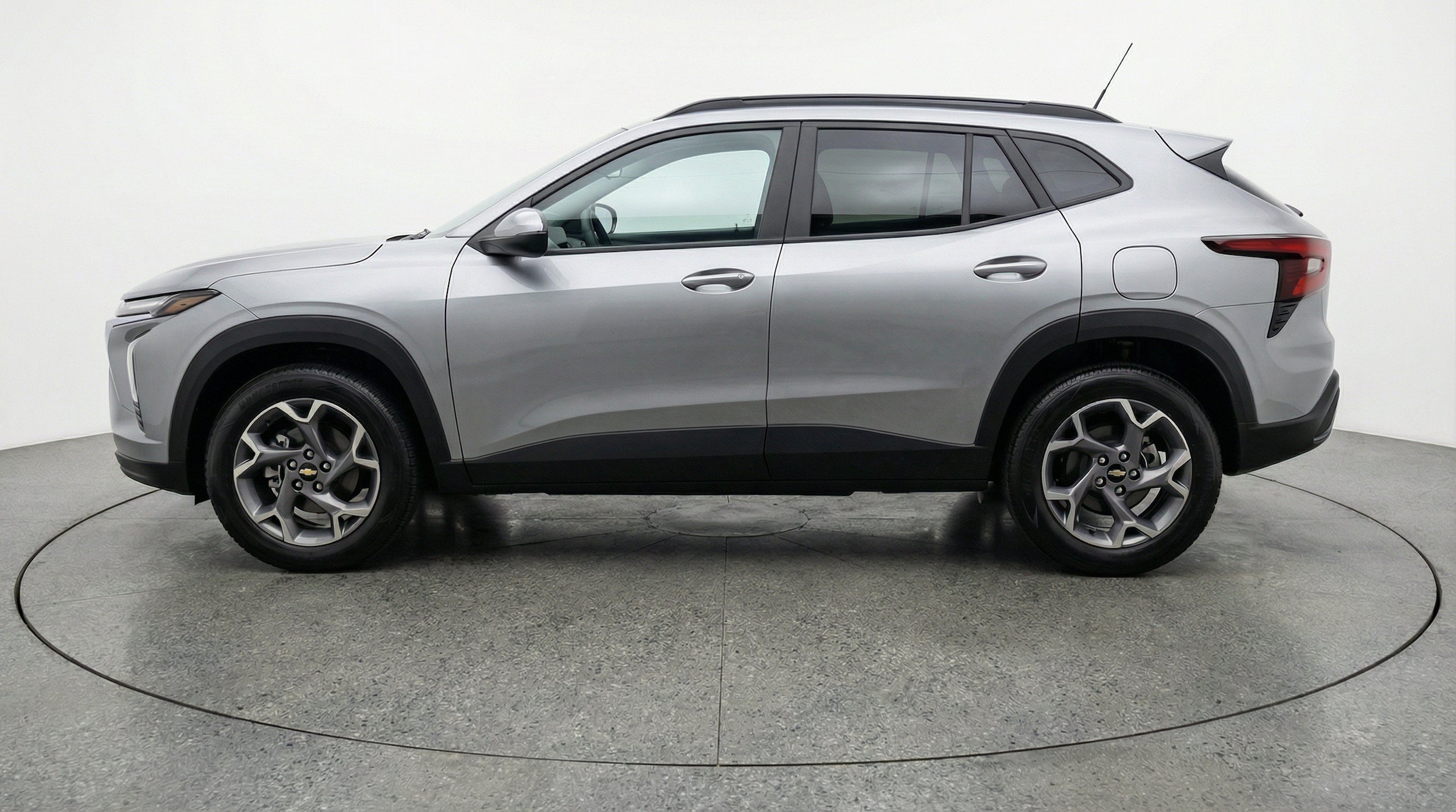 Thumbnail: 2025 Chevrolet Trax - 5