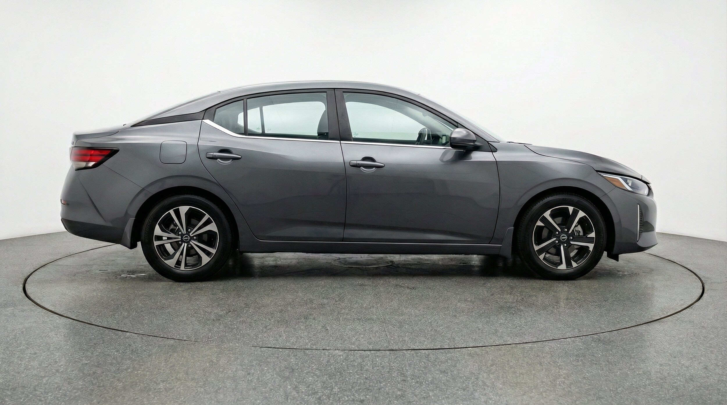 Thumbnail: 2025 Nissan Sentra - 10