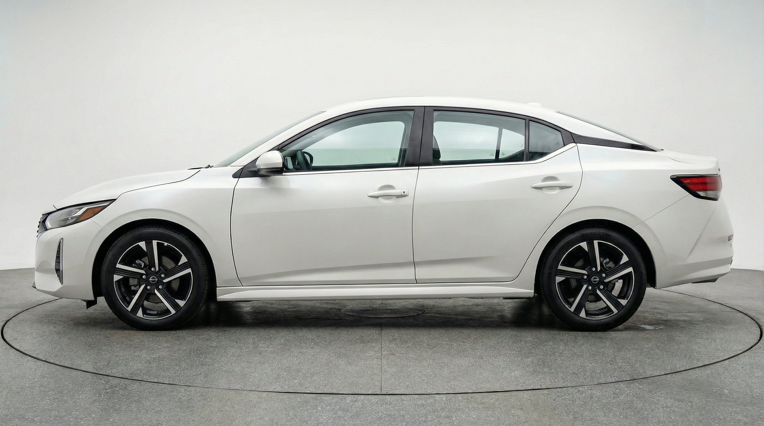 Thumbnail: 2025 Nissan Sentra - 5