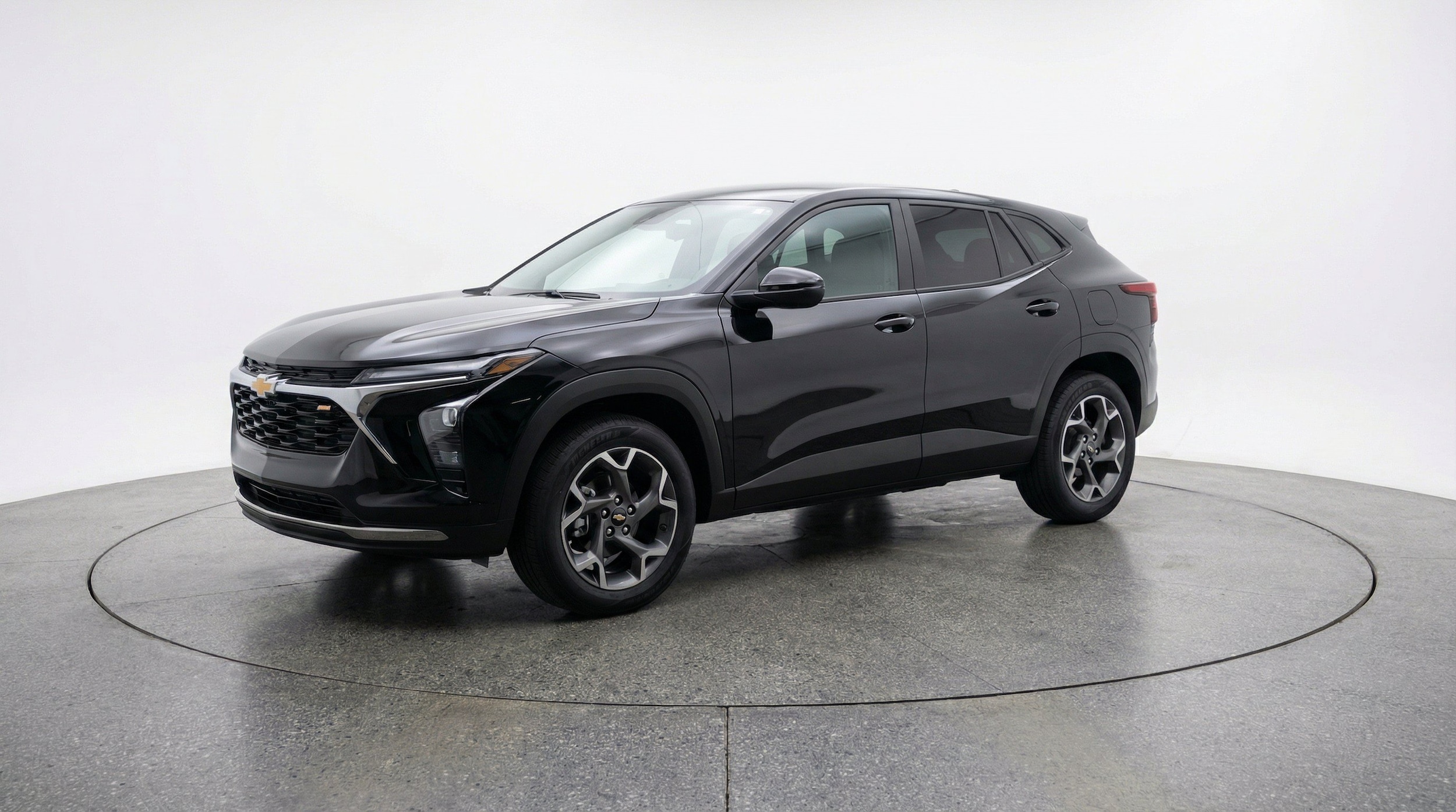 Thumbnail: 2025 Chevrolet Trax - 3