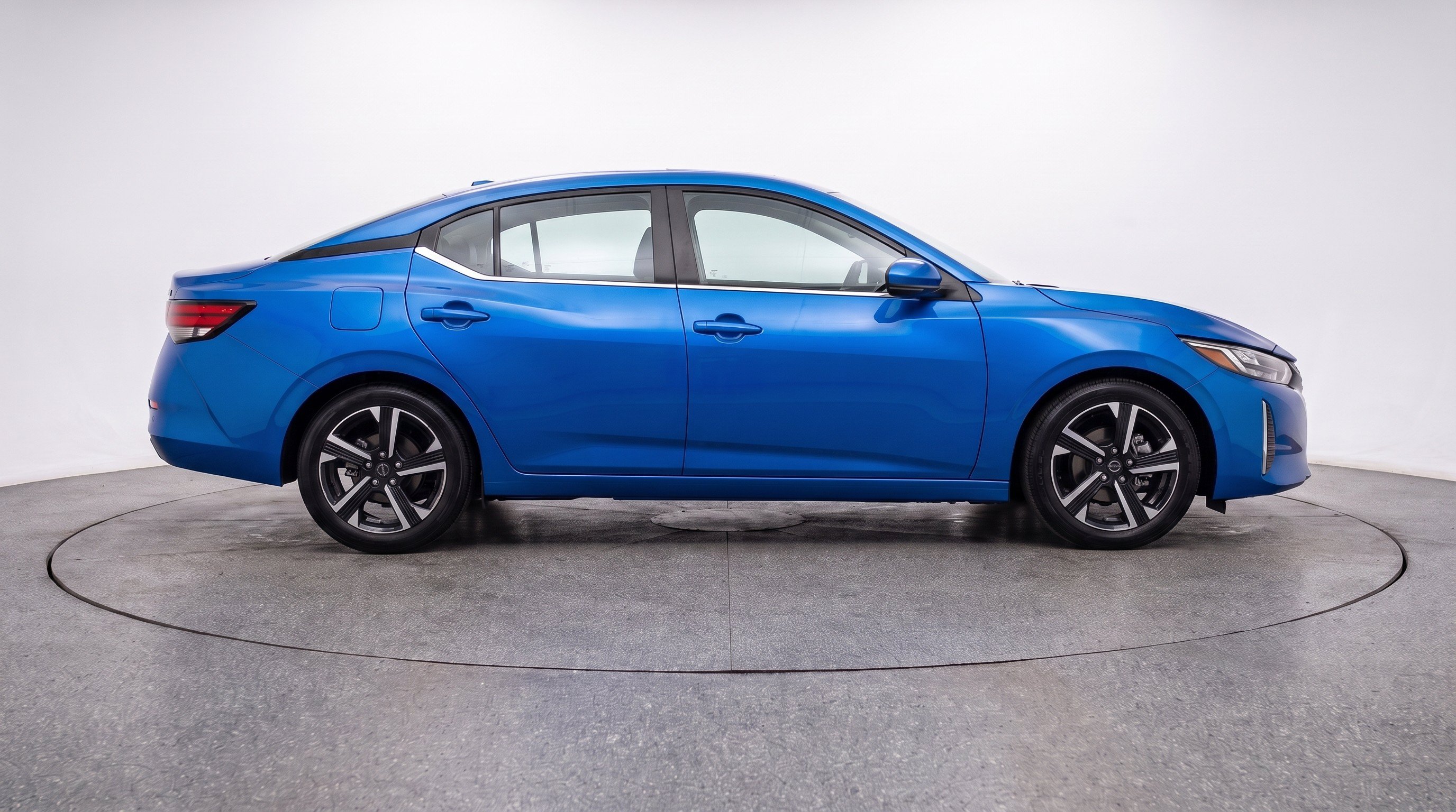 Thumbnail: 2025 Nissan Sentra - 10
