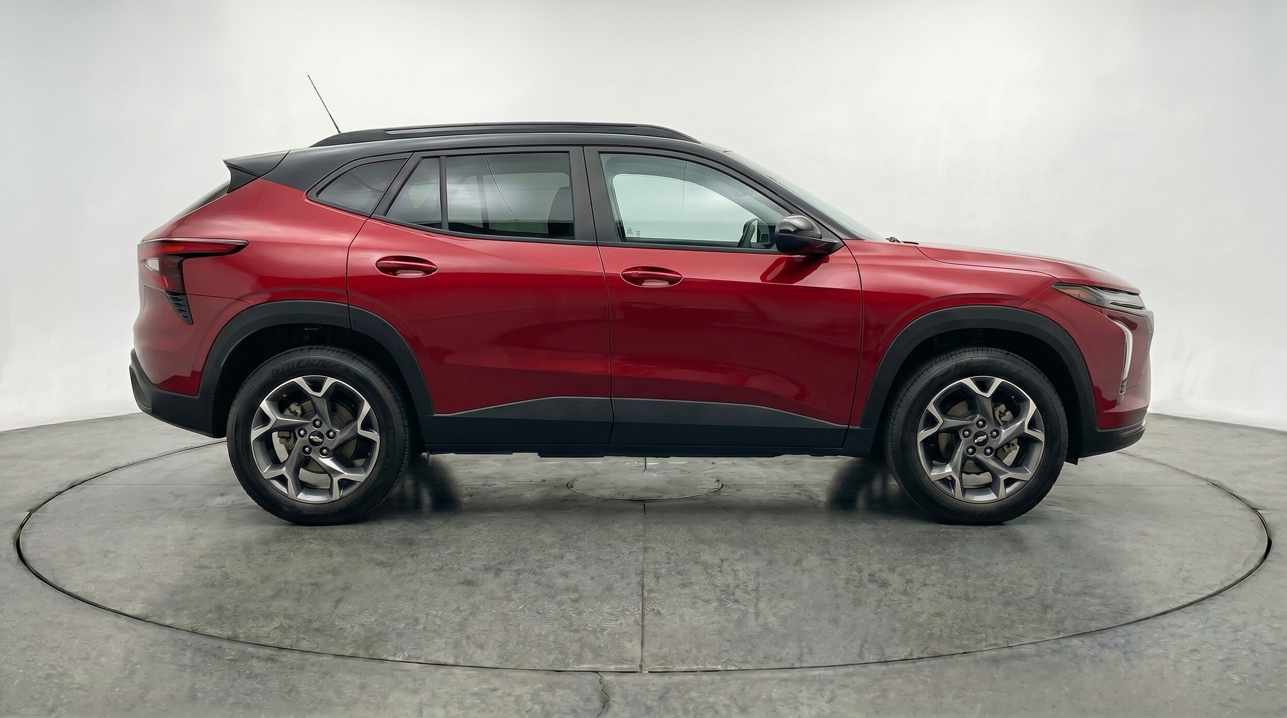 Thumbnail: 2025 Chevrolet Trax - 10