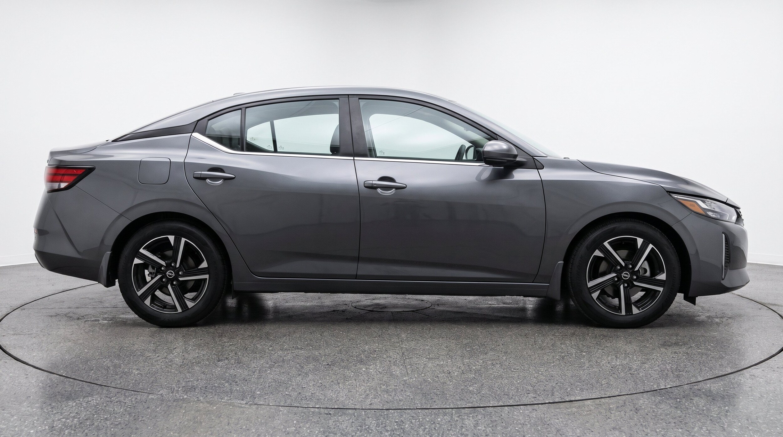 Thumbnail: 2025 Nissan Sentra - 10
