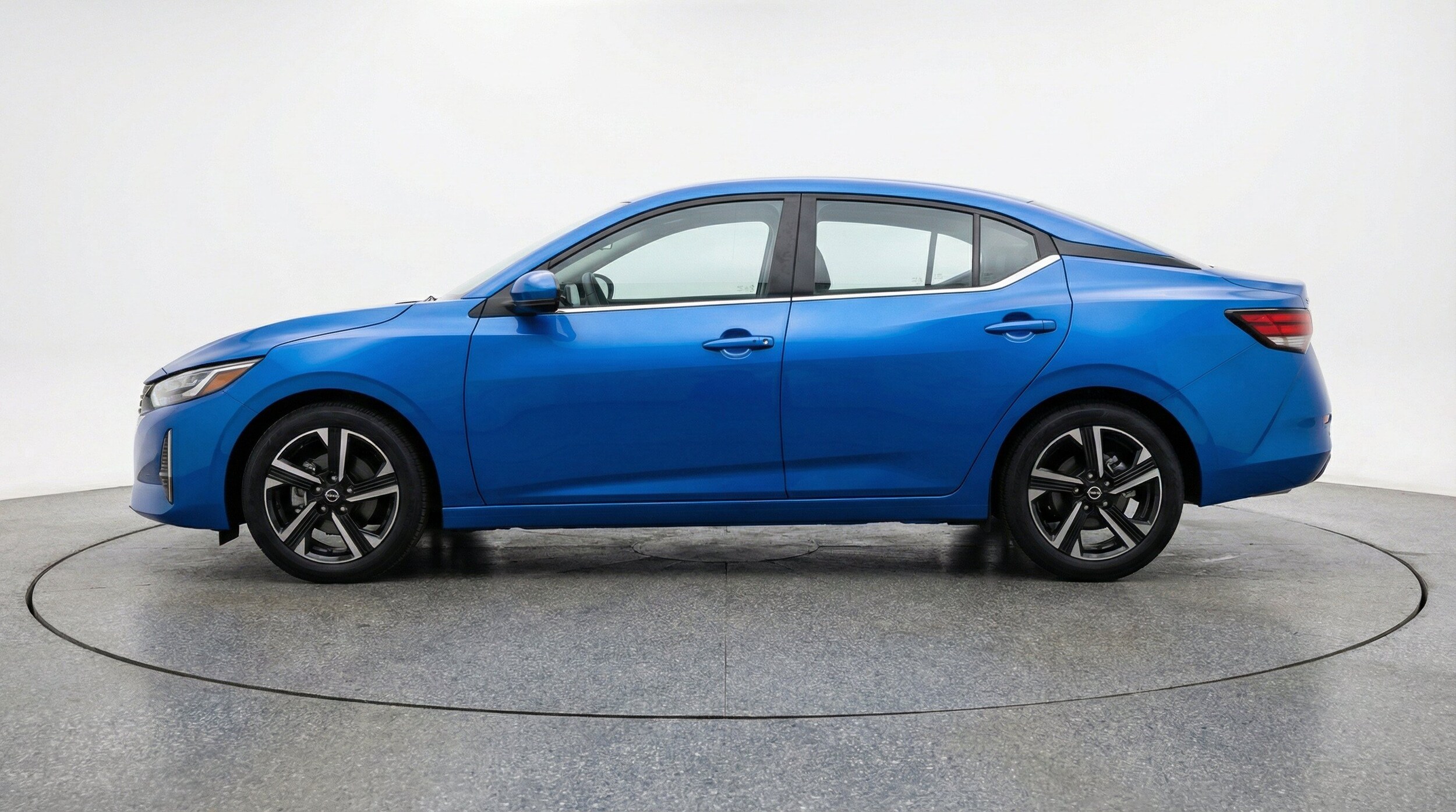 Thumbnail: 2025 Nissan Sentra - 5