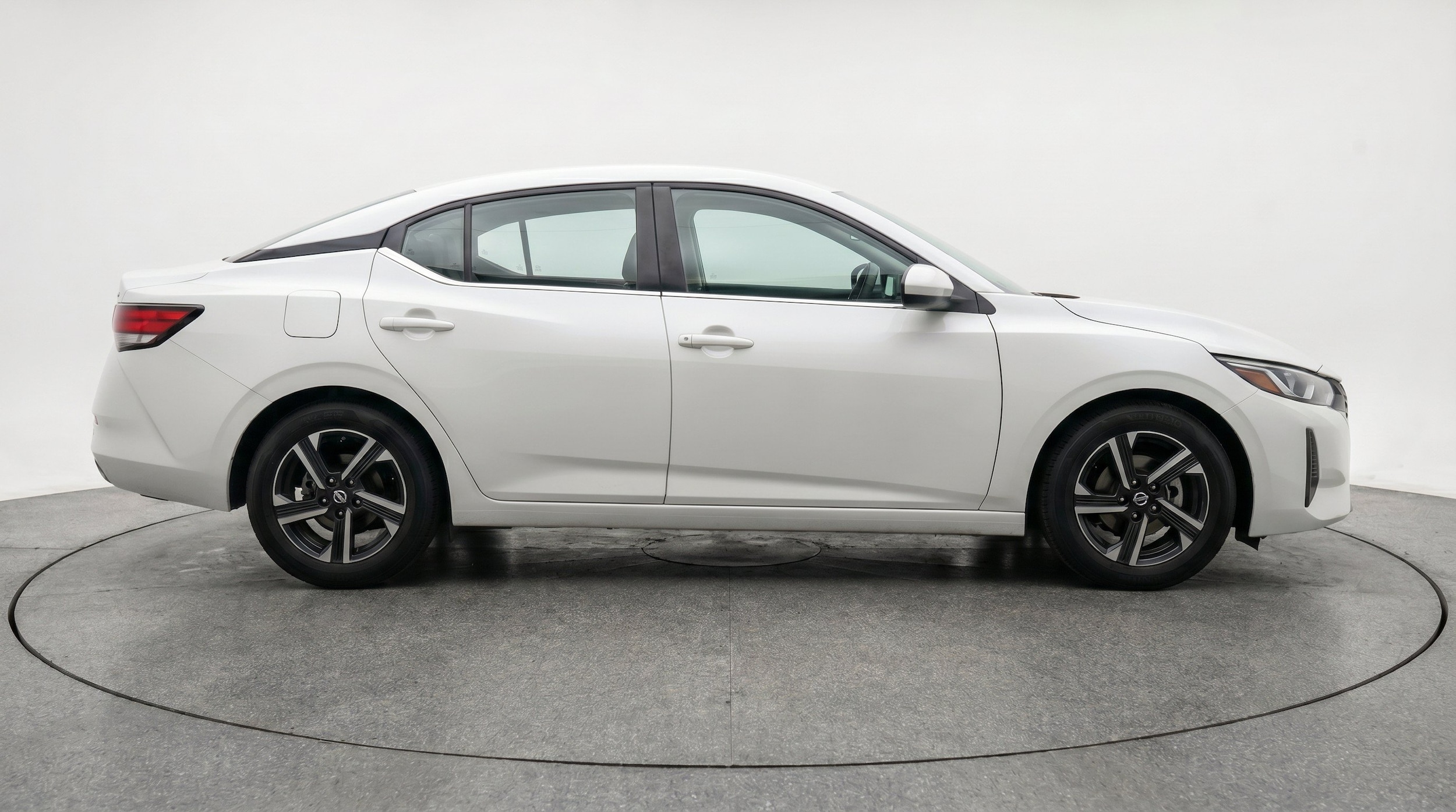 Thumbnail: 2025 Nissan Sentra - 10