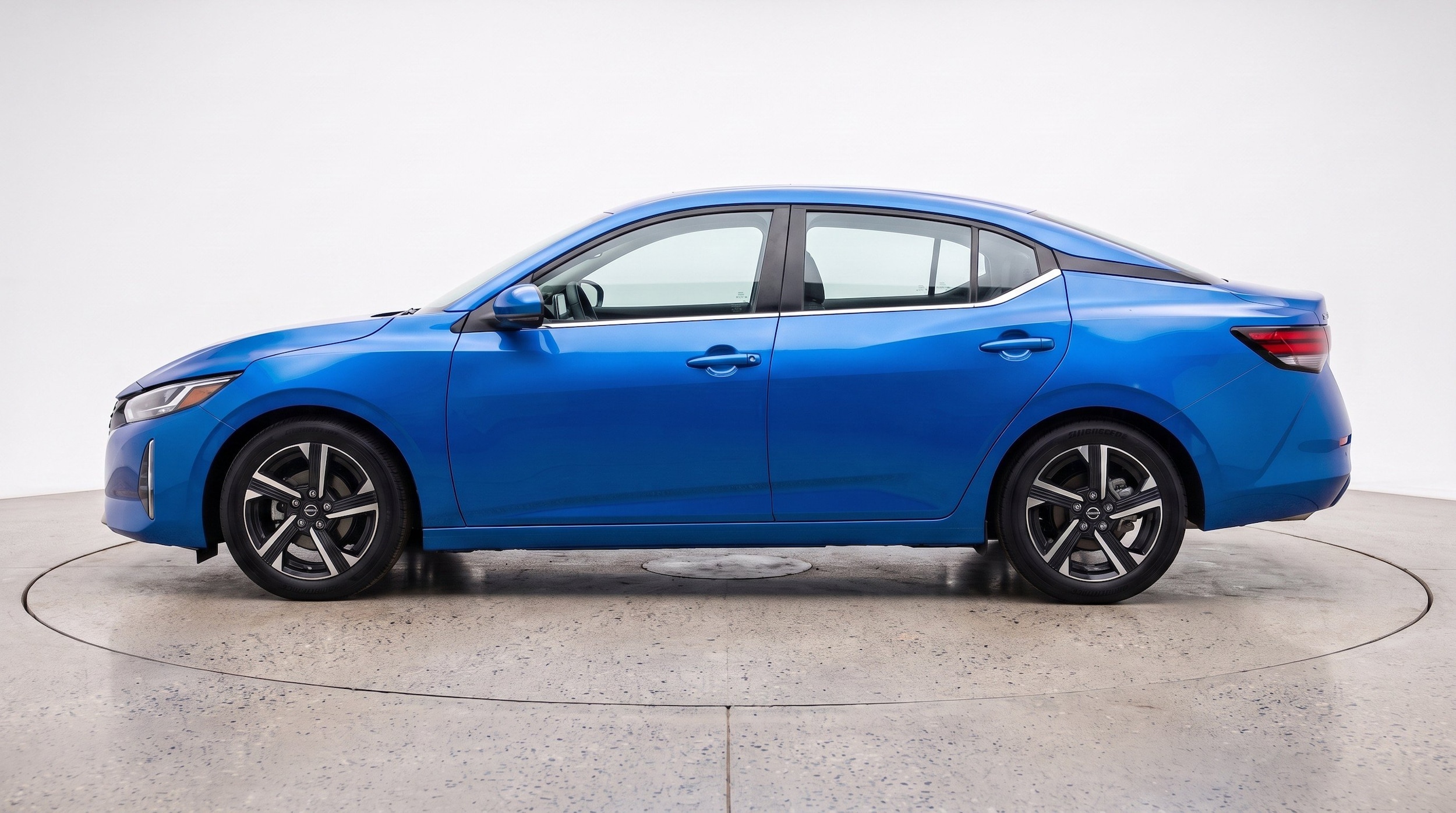 Thumbnail: 2025 Nissan Sentra - 5